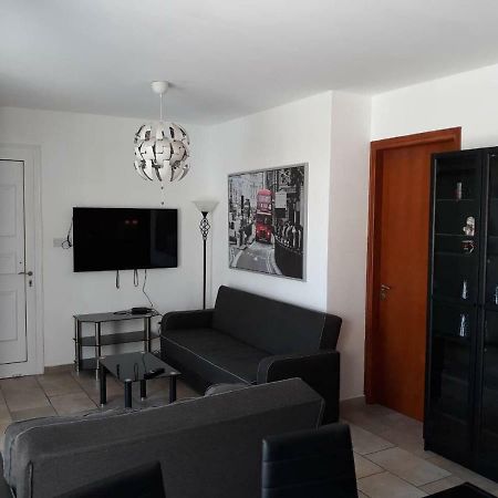 One Bedroom Apartment Alina Court 4 Paphos ภายนอก รูปภาพ